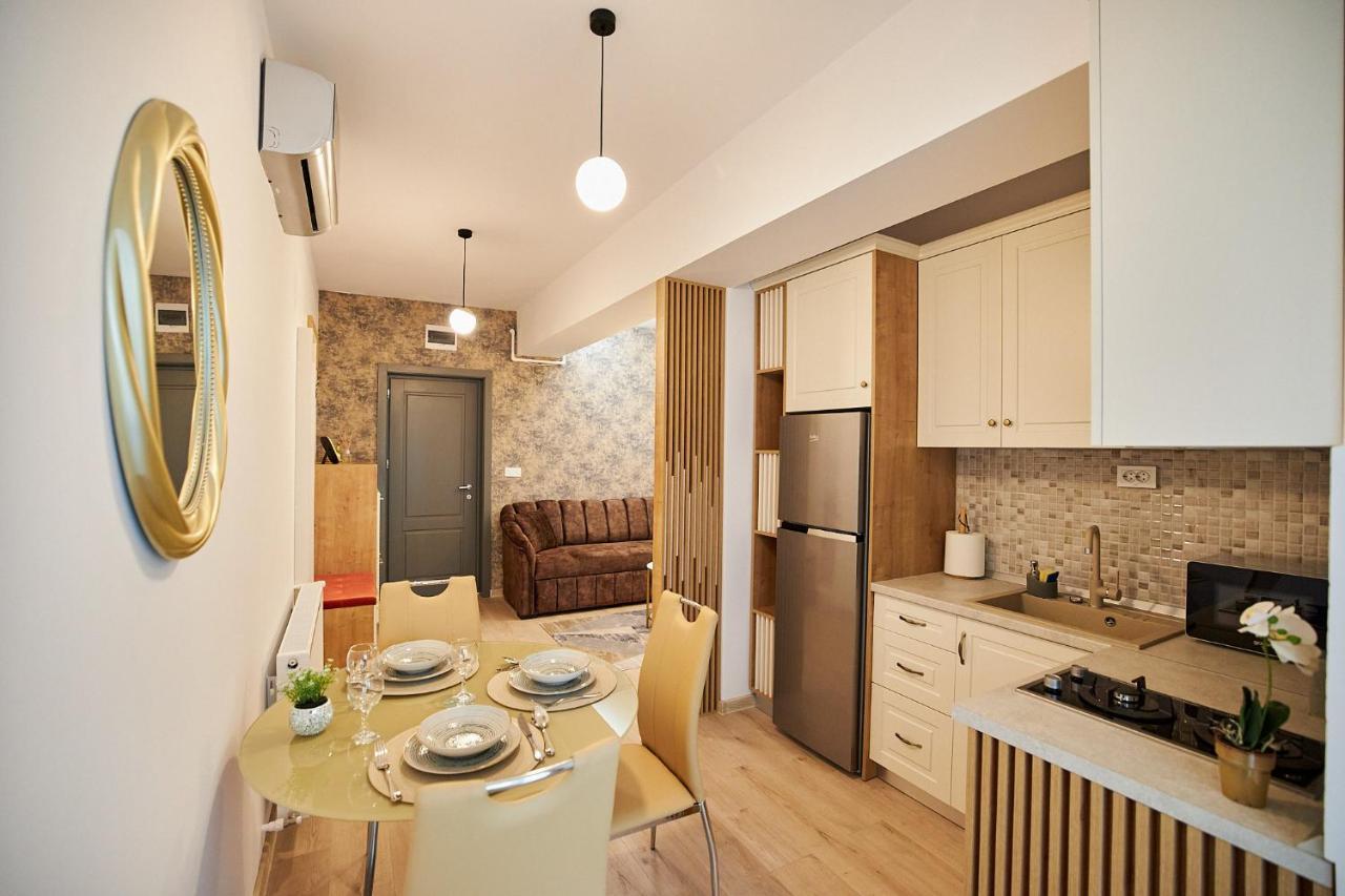 Uptown Apartments Iasi Exterior photo