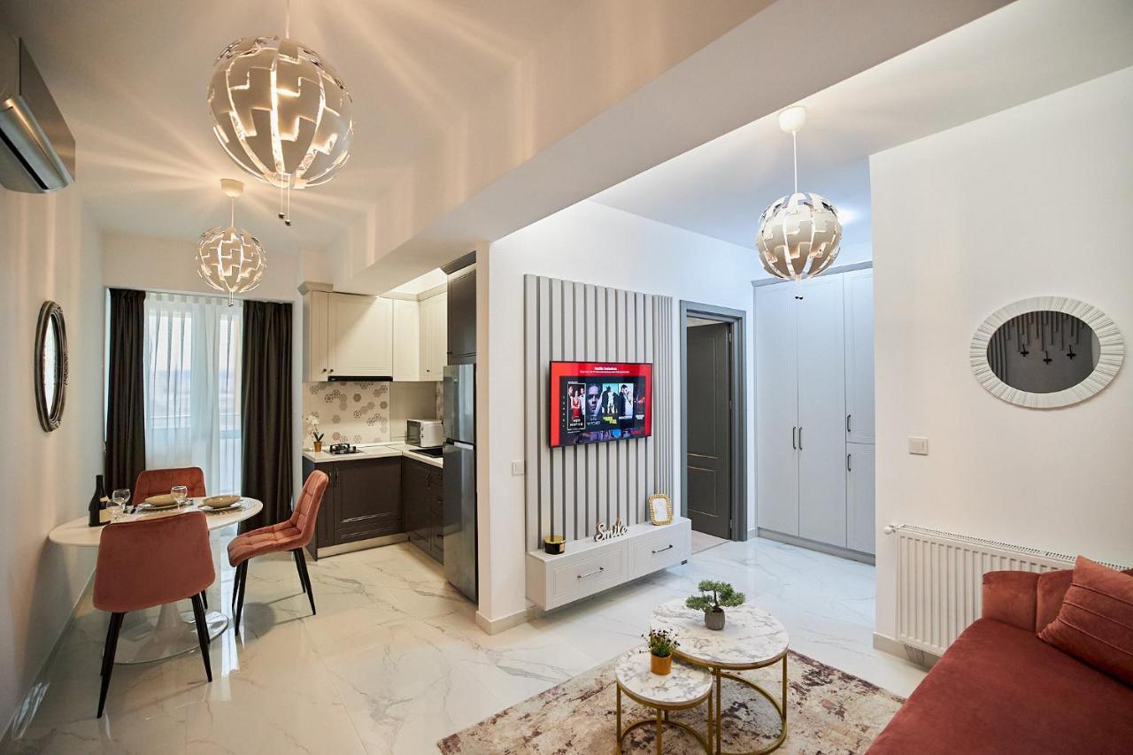 Uptown Apartments Iasi Exterior photo